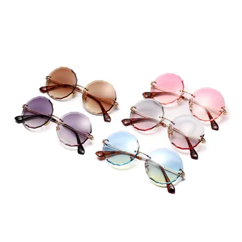 TEENYOUN 2021 Moda Gradient Val ochelari de Soare pentru Femei Apa de Ocean Taie Împodobite Lentile de Metal Curbat Temple Ochelari de Soare Femei UV400