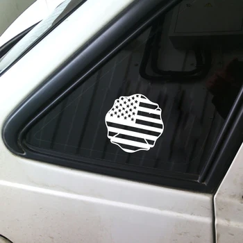 QYPF 13CM*13CM Moda Vinil Autocolant Auto cu Steagul American Grafică Decor Decal Negru/Argintiu C15-0518