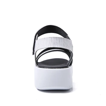 Femei Sandale 2020 Nou Sandale de Vara pentru Femei Pantofi Plat Luminoase Sclipici Doamnelor Sandale Flats Stralucitor de Argint de Moda Deschis