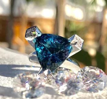 Moda Marea Albastră de Cristal Inel Clasic din Argint Placat cu Geometrie Triunghi Bijuterie de Zirconiu de Nunta Inel de Logodna Bijuterii pentru Femei
