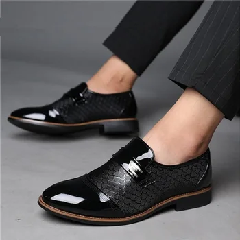 Barbati Din Piele Pantofi Rochie Oameni De Afaceri De Moda Plat Pantofi De Nunta Mens Formale Pantofi Casual Pantofi Oxfords Pentru Omul De Dimensiuni Mari 38-48