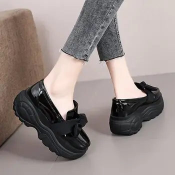 Mici pantofi de piele de sex feminin stil Britanic cu talpi groase crescut pantofi pentru femei 2020 nou European de toamnă bunuri pantofi platforma all-m