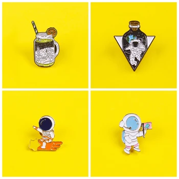 Astronaut Brosa Spațiu Metalice Insigne Pe Haine Accesorii Pin Rever Saci Insigna Cadouri Asociat Bijuterii Email Ace Anime Icoane