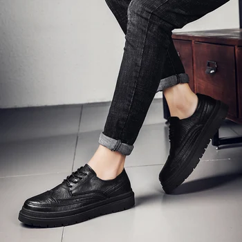 Pantofi casual din piele barbati Primavara lace up oxfords respirabil bocanc moale piele italiană apartamente de moda Mans Mocasini